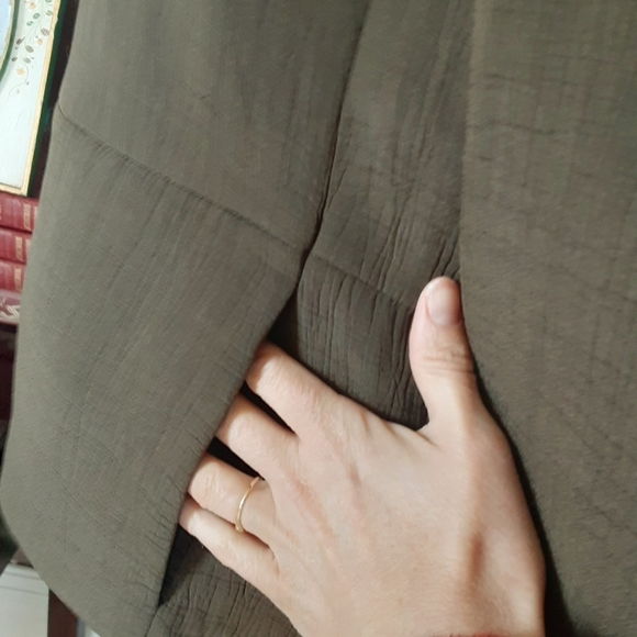 EILEEN FISHER Silk Textured Olive Green Blazer Size Small - Picture 5 of 15